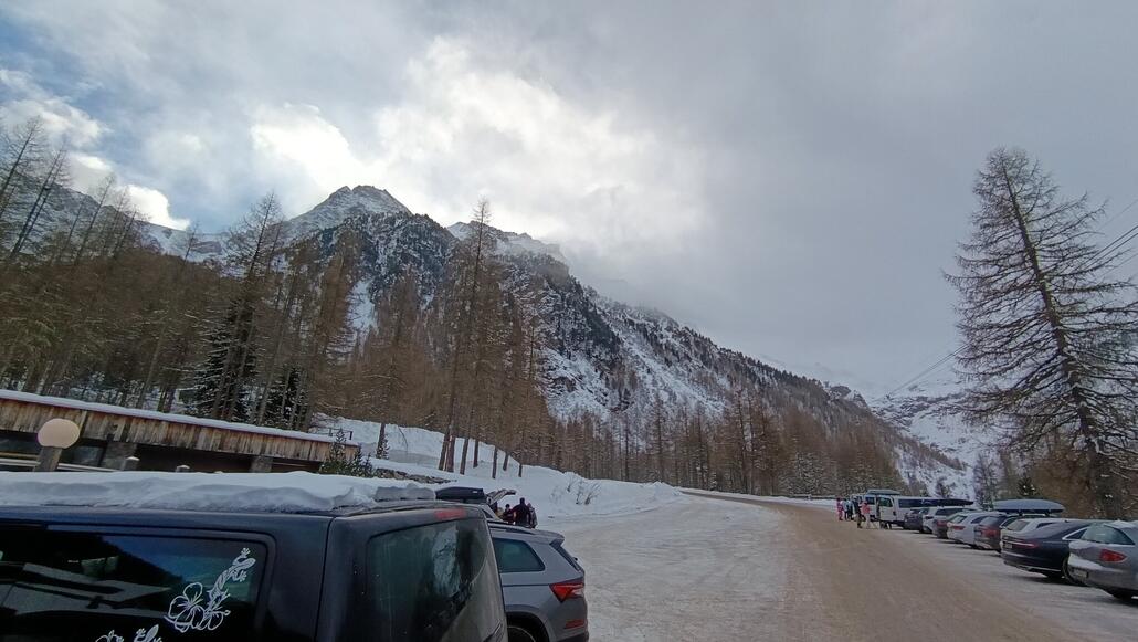 Richtung Ortler ist es eher zu