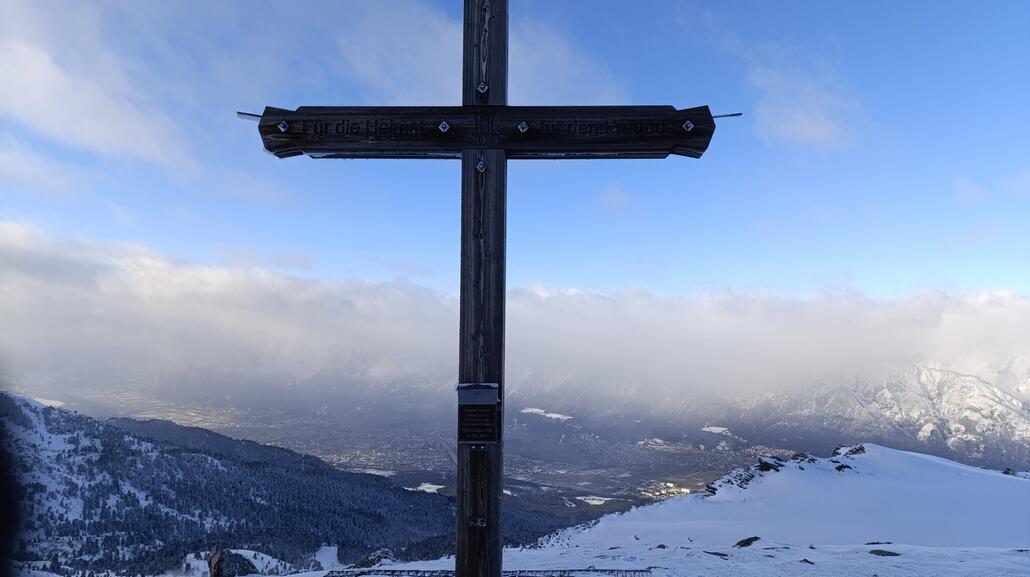 Gipfelkreuzinschrift lesbar?