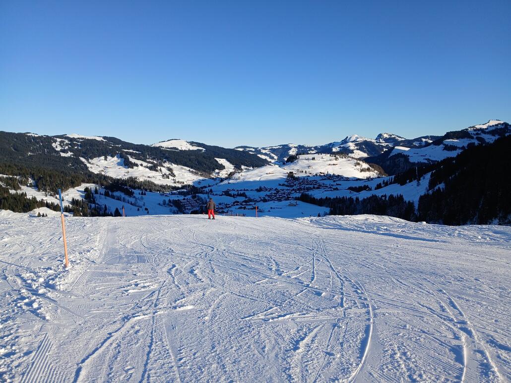 Talabfahrt mit Blick nach Oberiberg