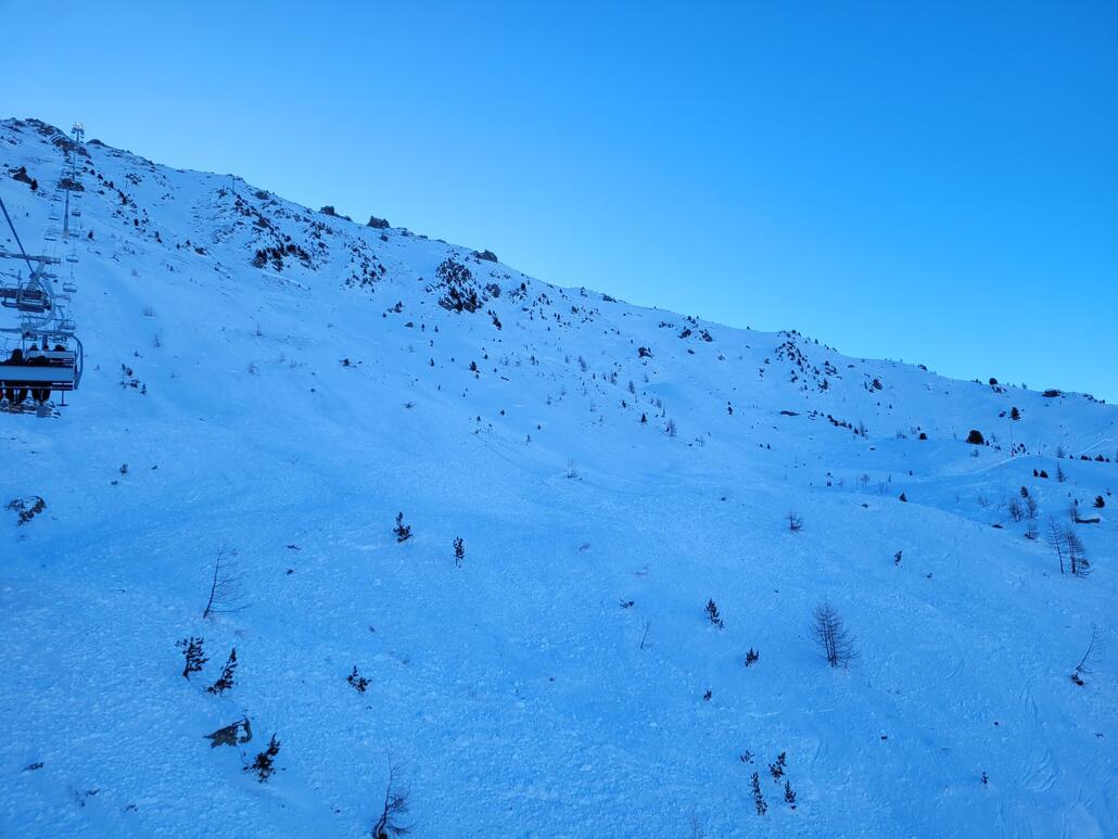 Rotzé noch im Schatten. Am 22. März steht wieder das La Sirotzée an. Ein big jump Event, das war letzte Saison der Hammer