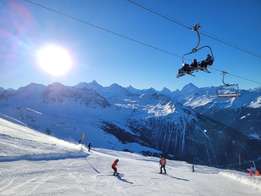 Nun fix in die Sonne und Ombrintze und Pas de Bœuf fahren bevor es dort zu voll wird. Forêt, Tsape und Illhorn kann man auch später ohne warten fahren erfahrungsgemäß