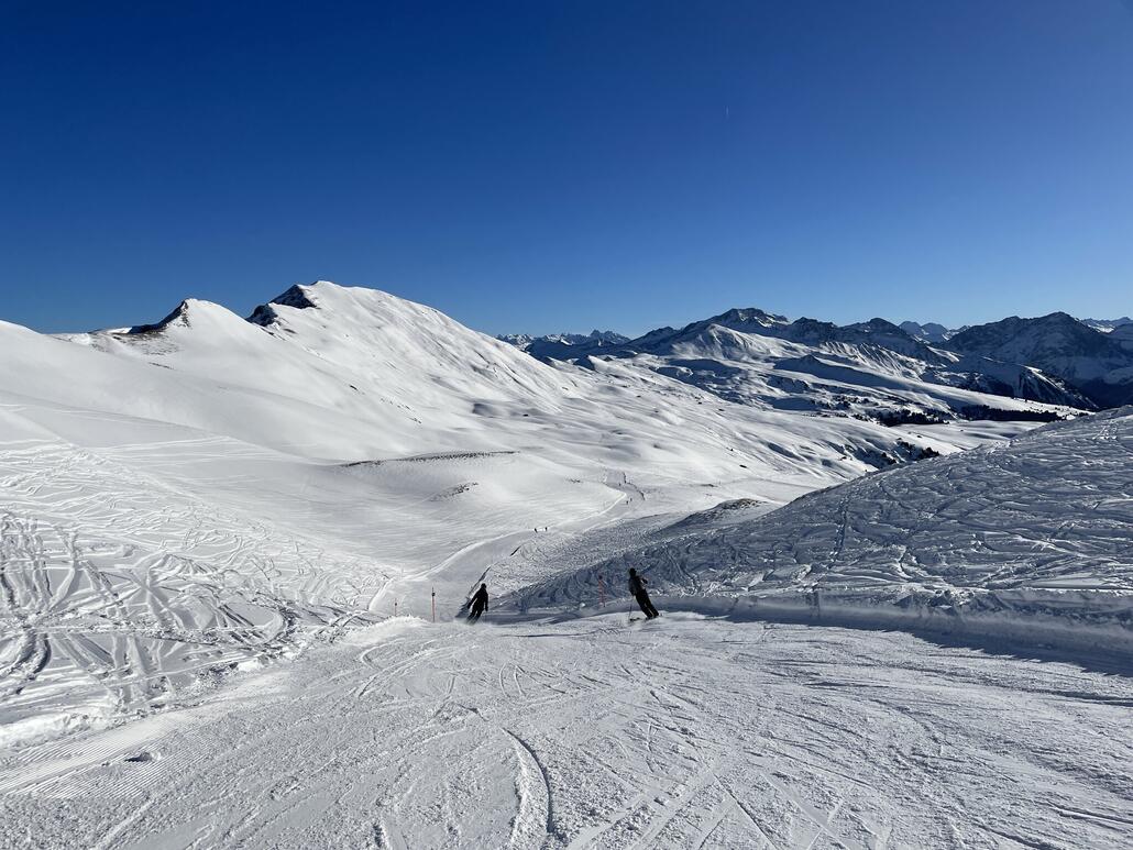 Die Piste 1 ist im oberen Bereich landschaftlich extrem reizvoll. Der Verlauf durch die flache Landschaft gefällt mir sehr.