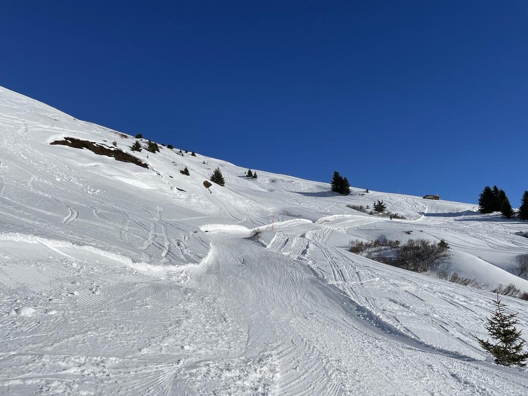 Die Pisten sind teilweise eng und kurvig.