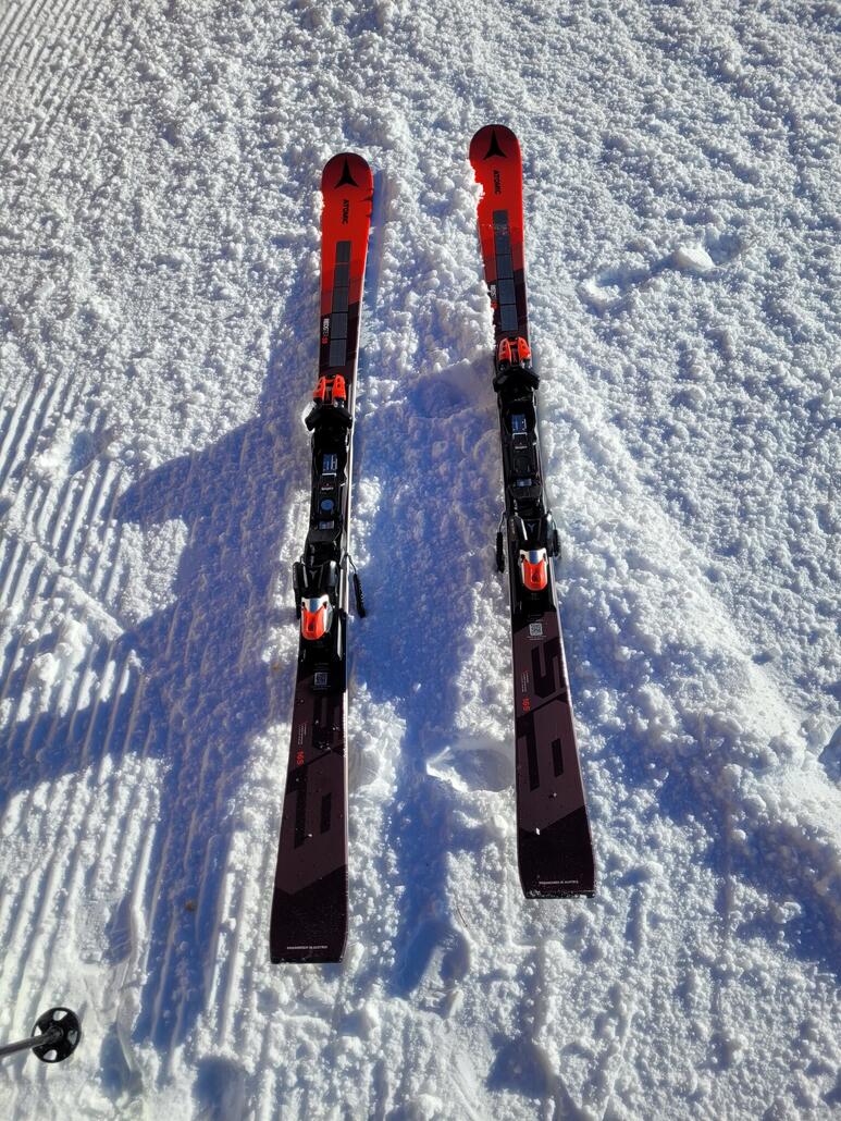 Ironischerweise direkt am Auto aufgefallen und das neue Paar genommen.