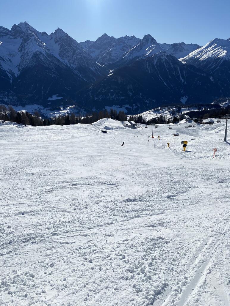 Blick zur Prui Talstation