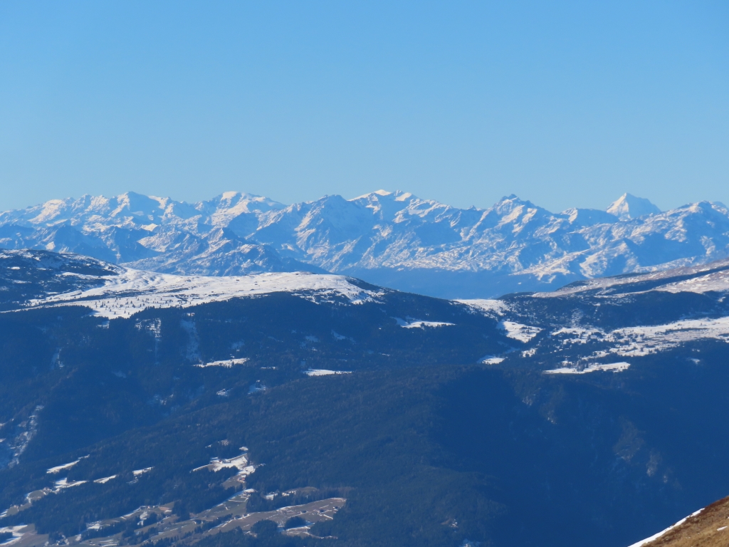 Blick nach Westen zur Ortlergruppe mit der Königsspitze ganz rechts