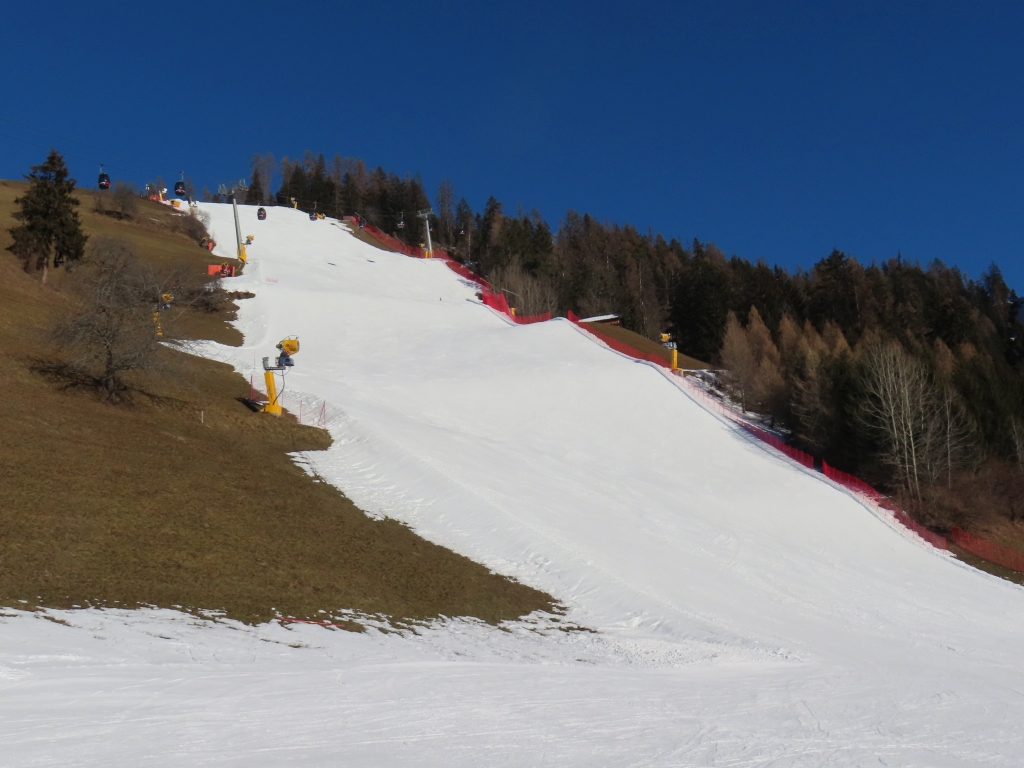 Für mich ist die Piculin eine der besten Pisten, wenn nicht sogar die beste Piste in gesamten Dolomiti Superski - Bereich.
