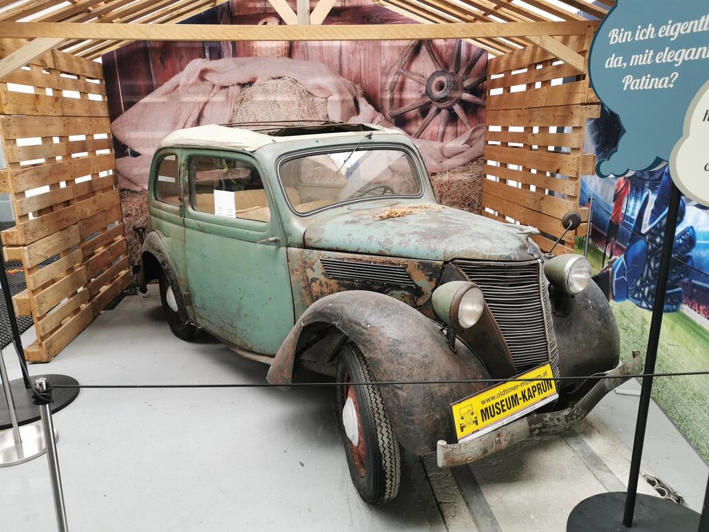 8. Eine kleine Autoausstellung gibts immer an der Areitbahn 2.