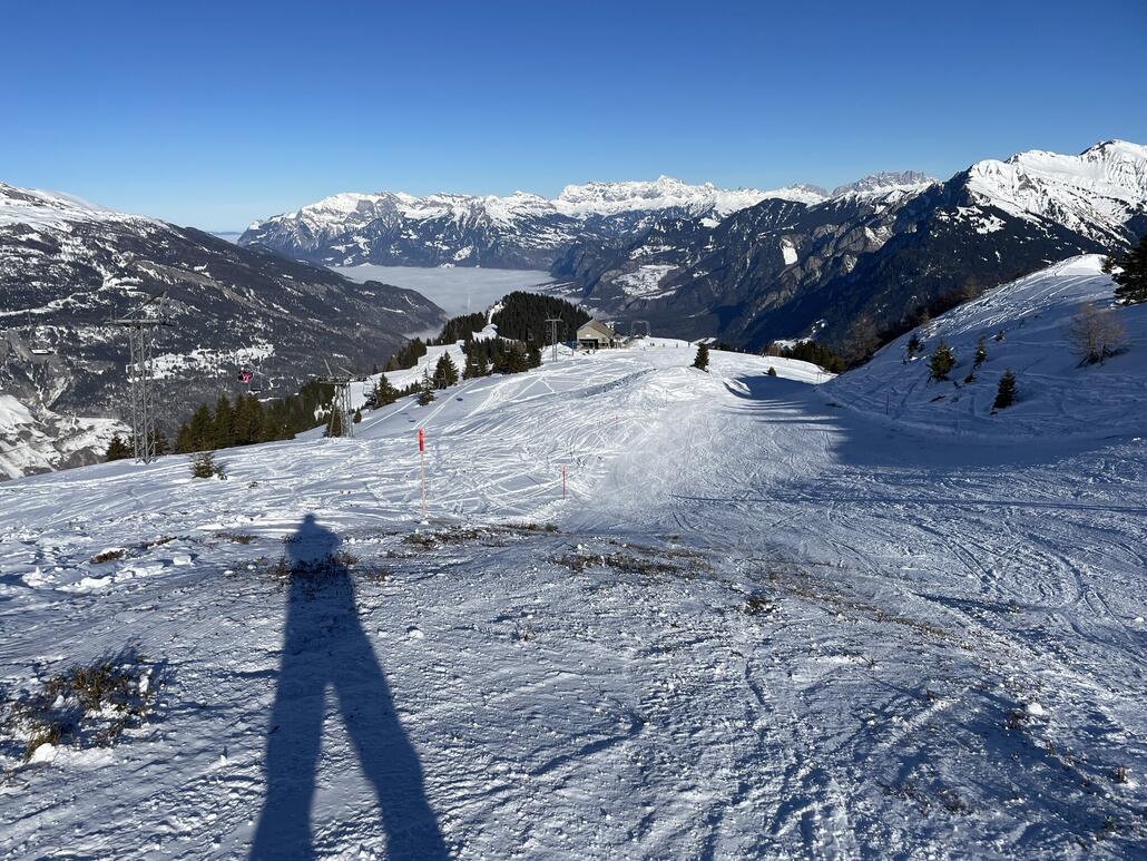 Eine apere Stelle, wie sie in diesem Gebiet zur Zeit häufig anzutreffen sind. Manchmal kann man ausweichen, manchmal nicht.