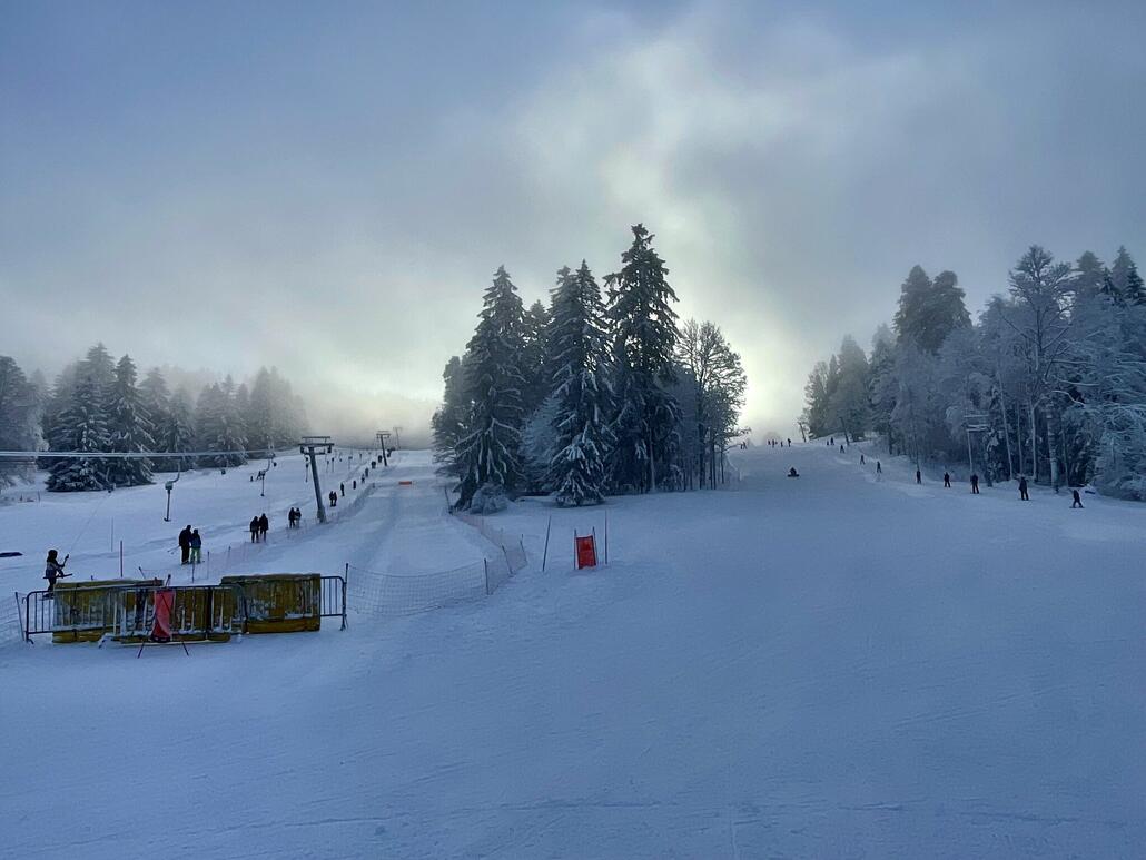 Stimmung gab auch einen Pluspunkt, toll so verschneit, kalt und mythisch. Stets gute Sicht