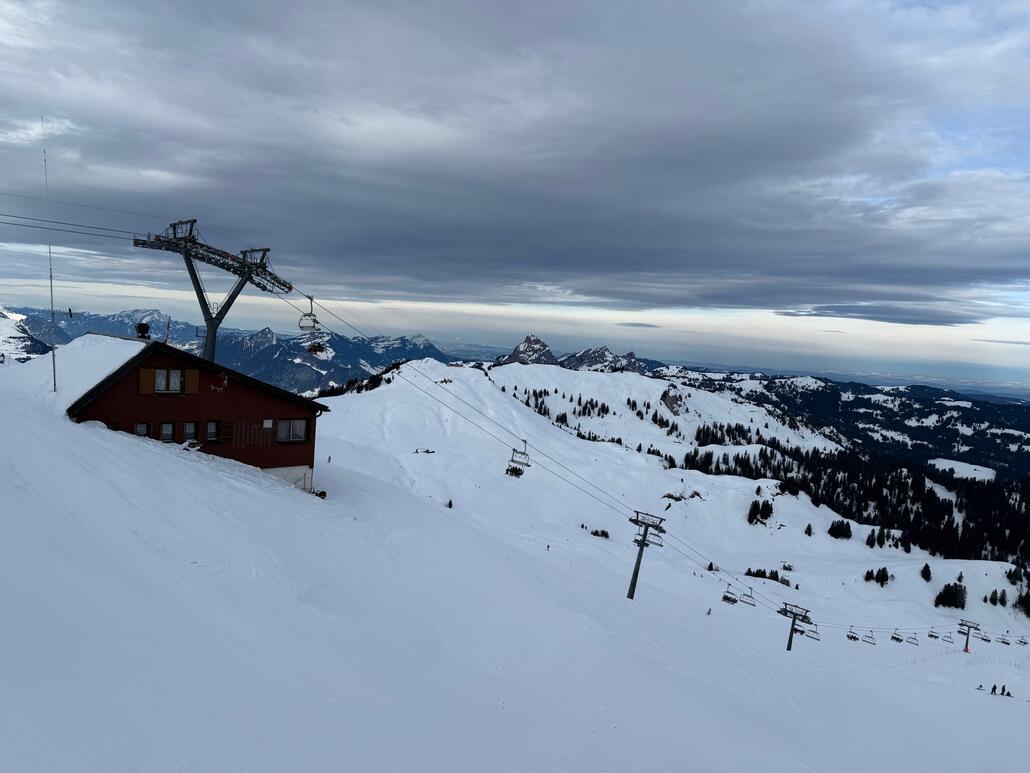 Bergstation Hesisbol (1831 m)