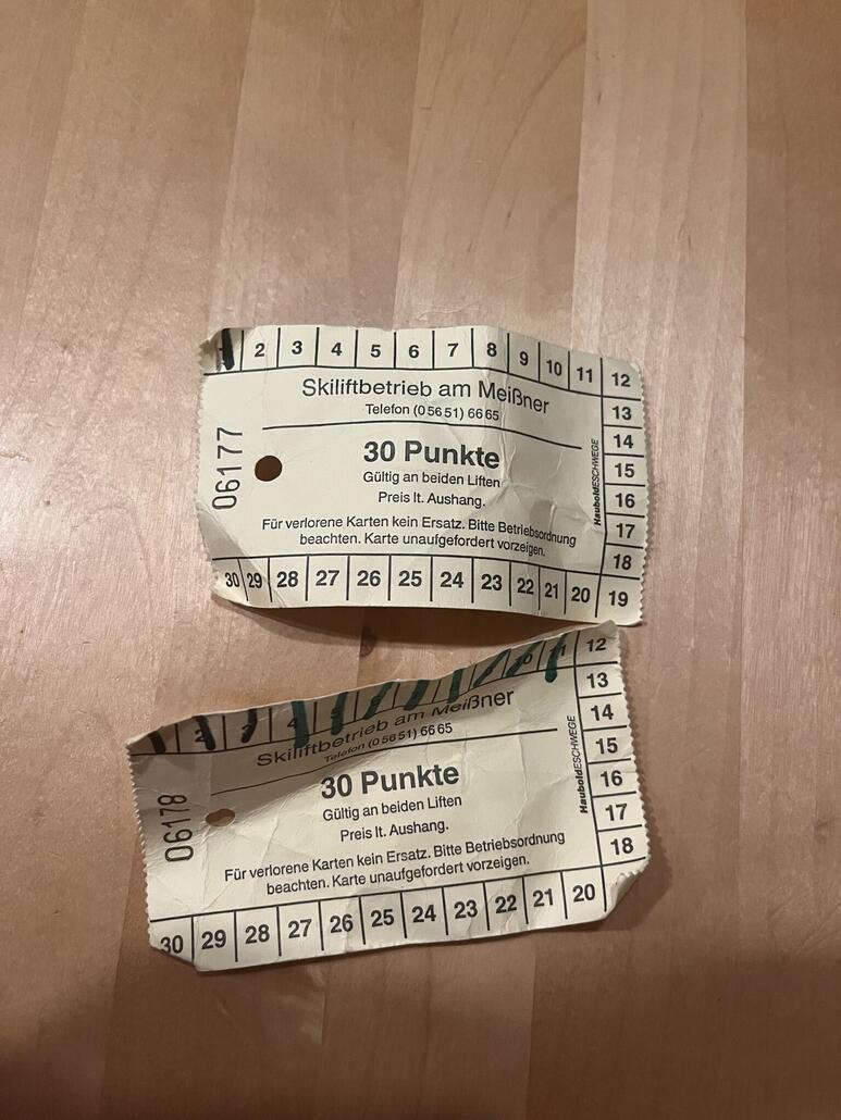 Leider steht kein Datum drauf. Das sind noch meine letzten Punktekarten. Mal schauen ob ich irgendwann dazu komme, sie einzulösen.