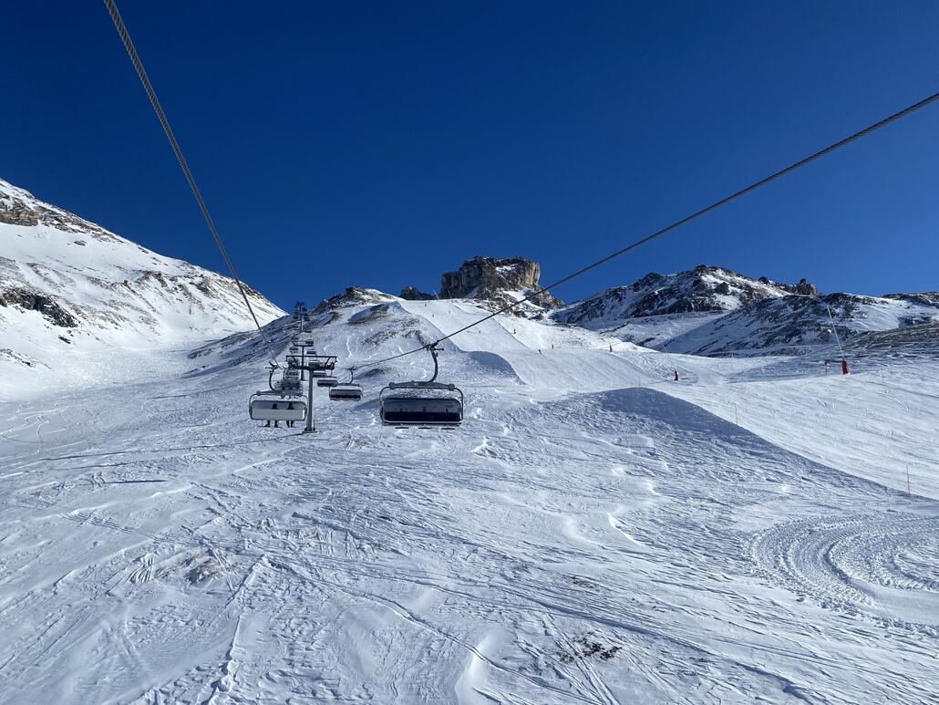 Am Bec Carré sind die schönen roten 5 und 6 noch geschlossen, es hat zu wenig Schnee.