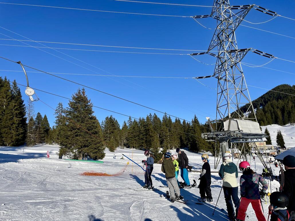 Sogar mal kurze Wartezeit ;) im Vergleich zu sonstigen Berichten in den Weihnachtsferien verkraftbar