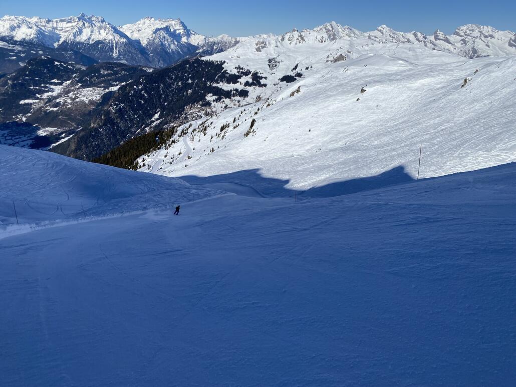 Nochmals etwas weiter unten. Diese ist herrlich leer während es mir zwischen Attelas und Ruinettes zu stark wuselt.