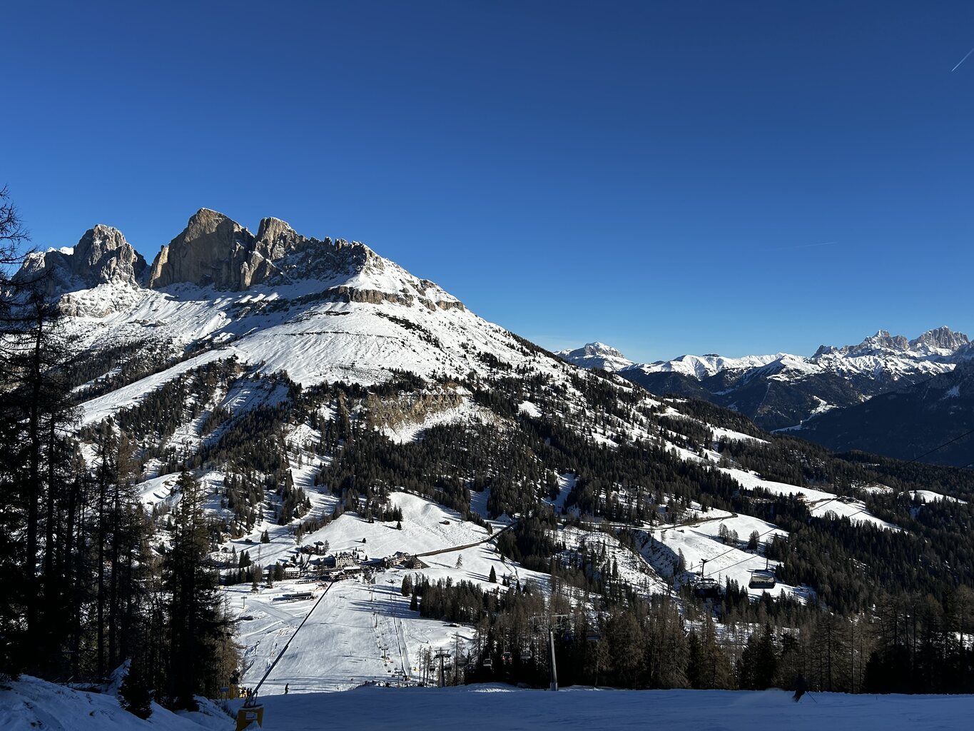 Blick von Pra di Tori zum Rosengarten. Die Rotwand war ich auch schon 2 Mal. Dahinter der Piz Boe wo ich schon öfters oben war, aber auch schon eine Weile her. Marmolada fehlt mir allerdings noch.