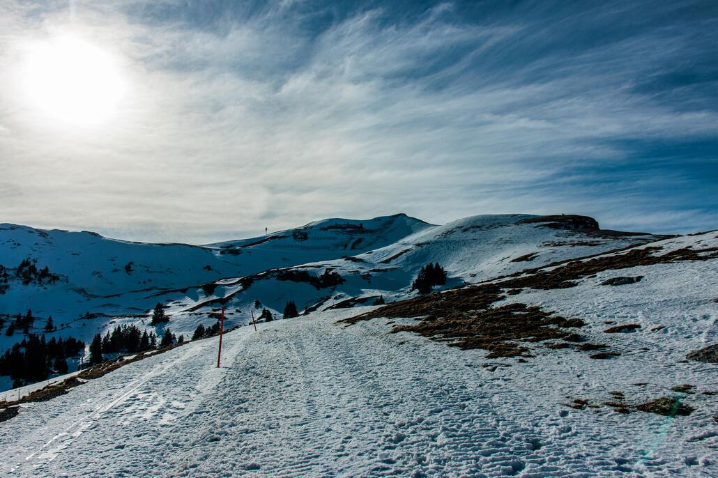 Der Gipfel kommt näher, der Wind wird immer stürmischer.
