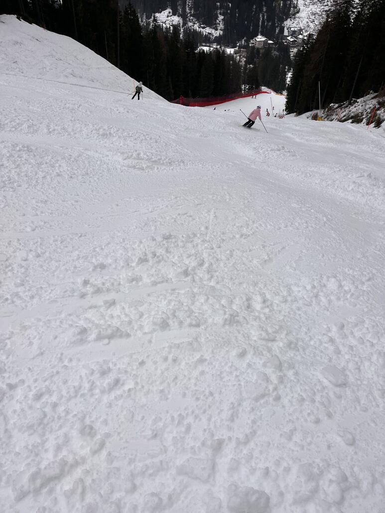 Am Nachmittag wurde es hügelig. Als Mitzelgebirgsfahrer aber immer noch gut zu fahren ;)