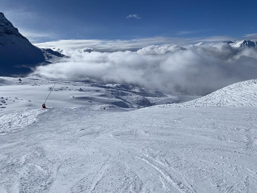 Die Reine Blanche macht ihrem Namen alle Ehre. Gut bis zur Talstation der EUB.