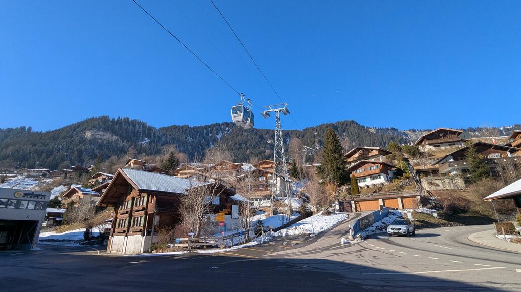 Mit dem Bus direkt durchgefahren nach Adelboden Oey