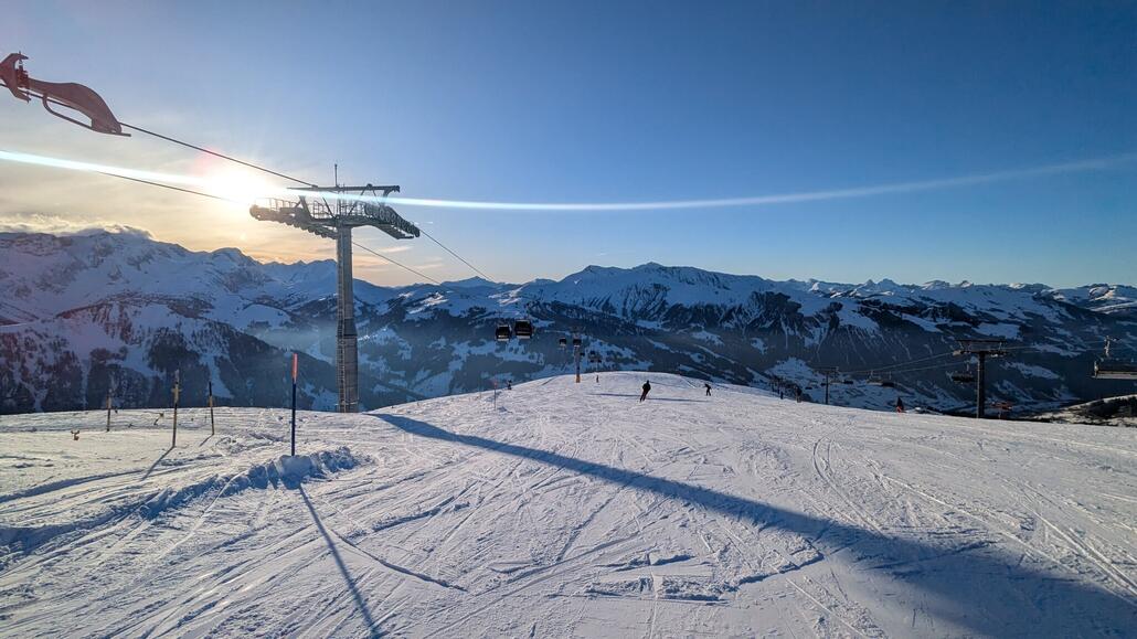 Feierabend um 16:30. Leider keine Abfahrt ins Tal, aber zumindest nochmal zur Mittelstation