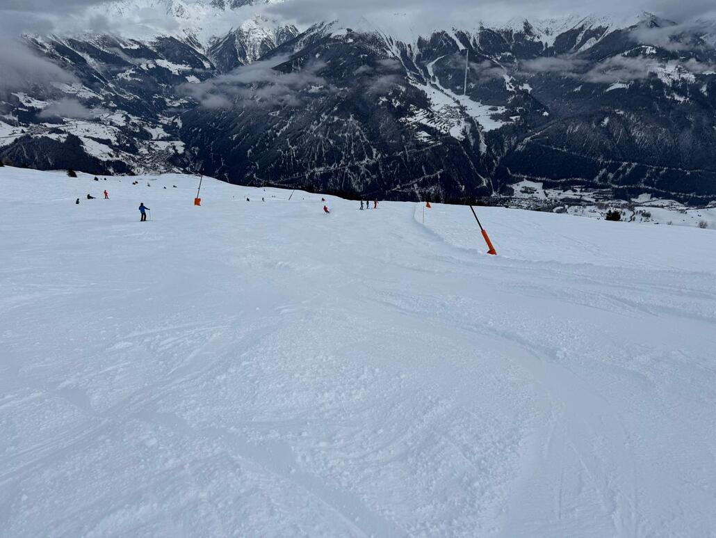 WhatsApp Image 2025-02-01 at 21.56.52 (4).jpeg