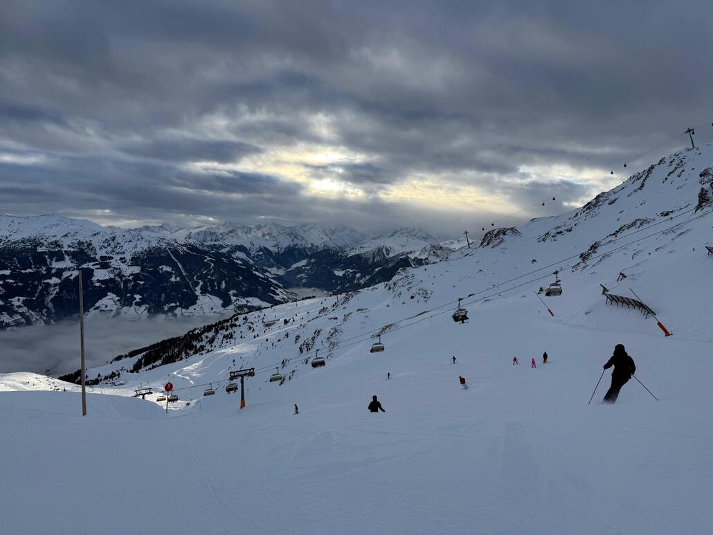 WhatsApp Image 2025-02-01 at 22.42.23 (1).jpeg