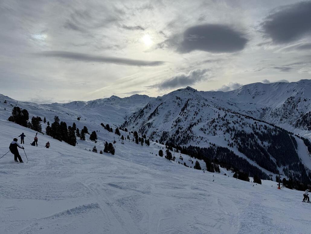 WhatsApp Image 2025-02-01 at 23.34.48.jpeg