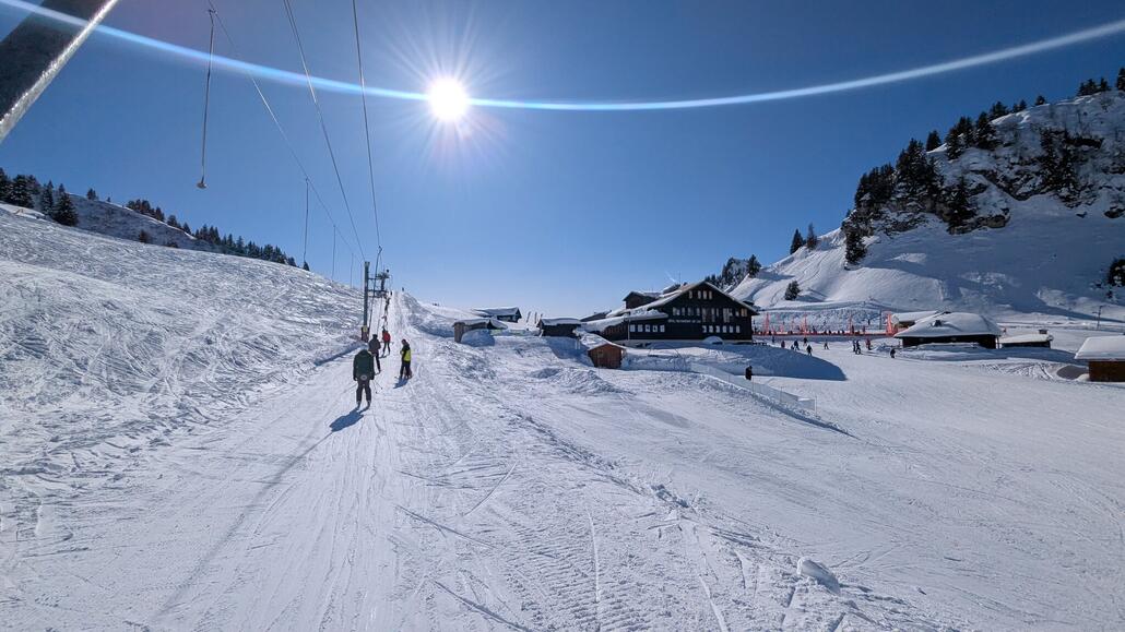 Weiter per Stangenschlepper nach Bretaye um nach Gryon zu kommen