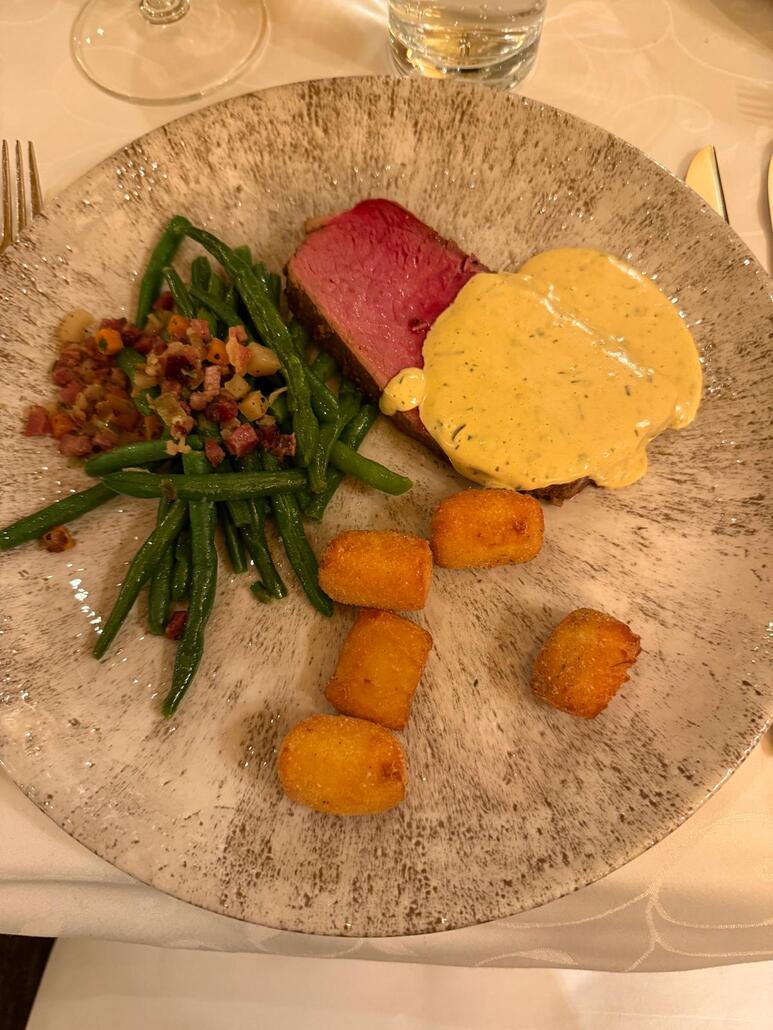 WhatsApp Image 2025-02-02 at 22.14.40.jpeg