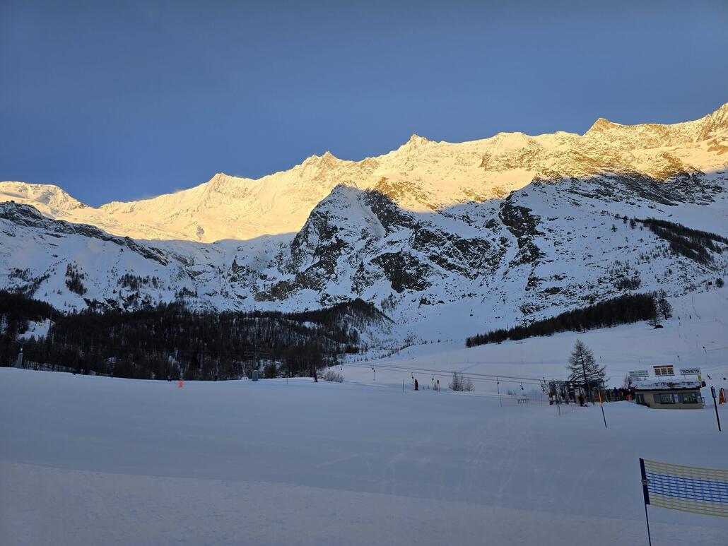 Start um 8:15 am Bügellift Kalbermatten