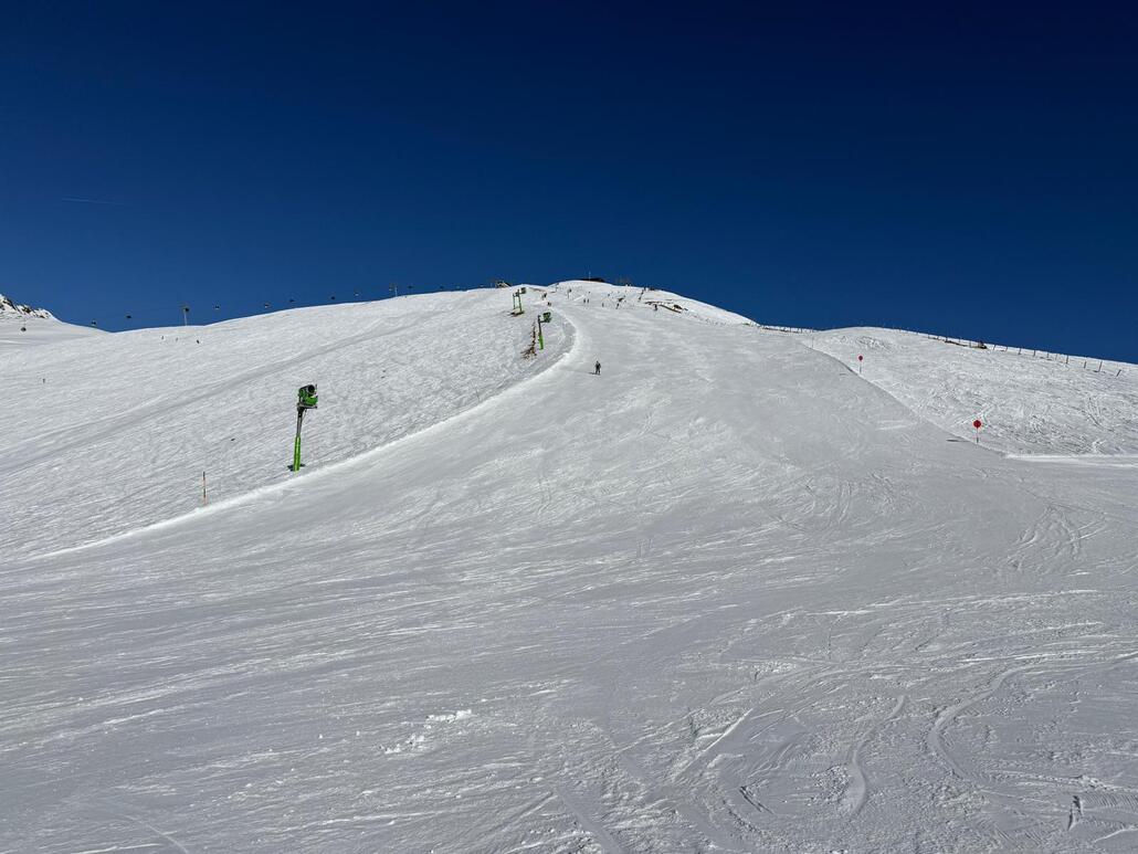 WhatsApp Image 2025-02-03 at 22.22.09 (3).jpeg