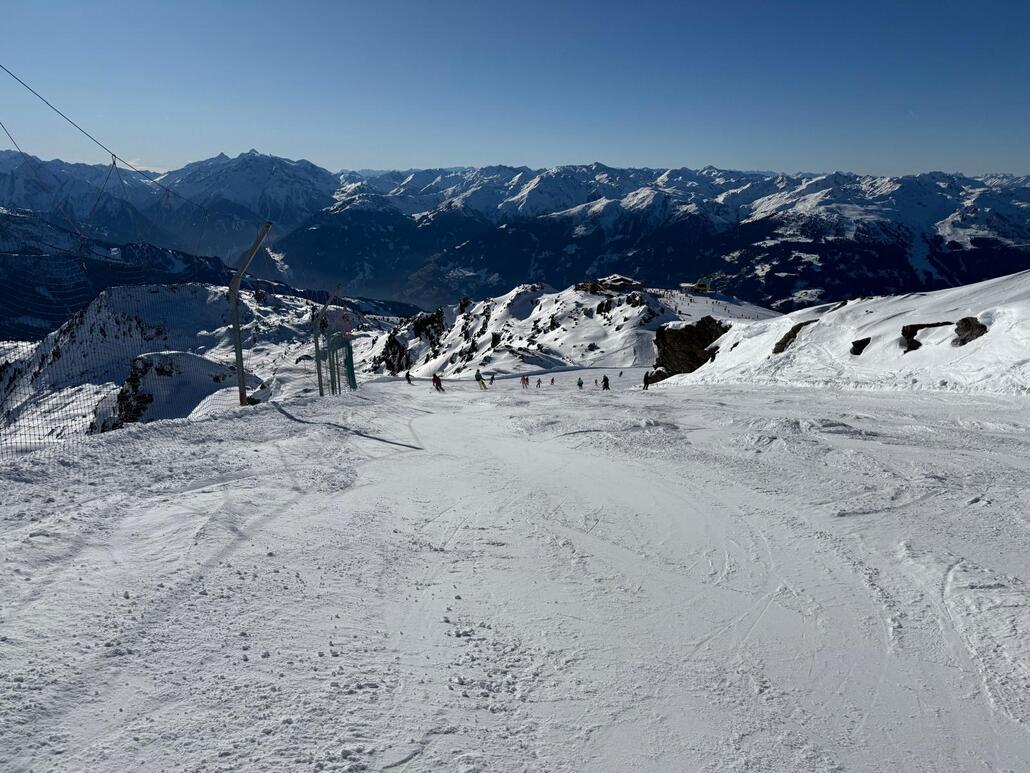 WhatsApp Image 2025-02-03 at 22.48.00 (2).jpeg