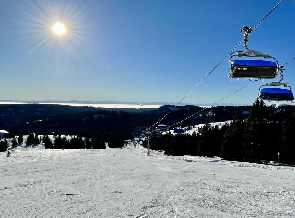 Am morgen herrlich zu fahren, hier am Zeiger wurde es am Nachmittag sulzig und es schimmerten braune Stellen durch.