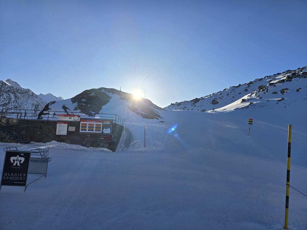 Ertse Sonnenstrahlen des Tages auf dem Plattjen.