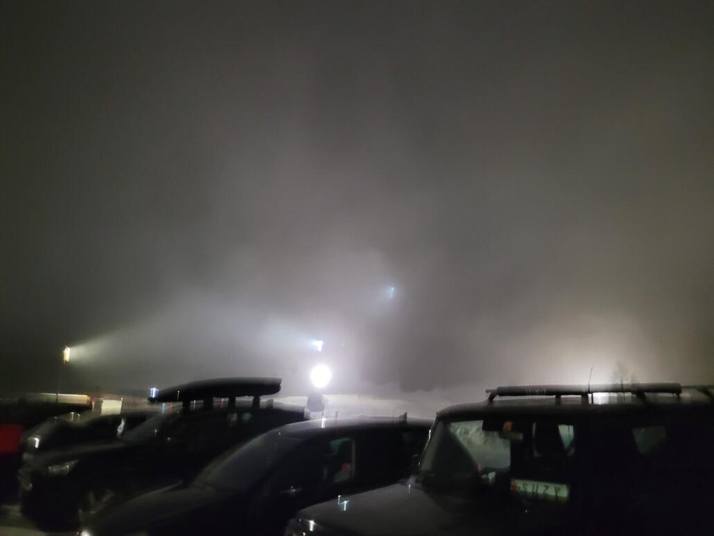 Eine Wolke hing am Hang, Sicht war aber dennoch ok beim Fahren