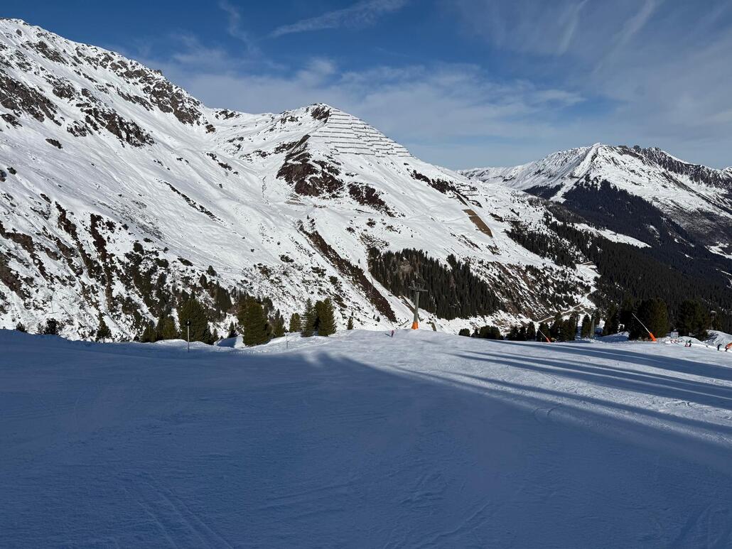 WhatsApp Image 2025-02-06 at 22.32.09 (2).jpeg