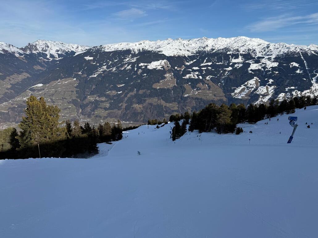 WhatsApp Image 2025-02-06 at 22.55.02 (3).jpeg