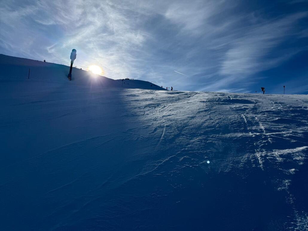 WhatsApp Image 2025-02-06 at 22.55.02 (4).jpeg