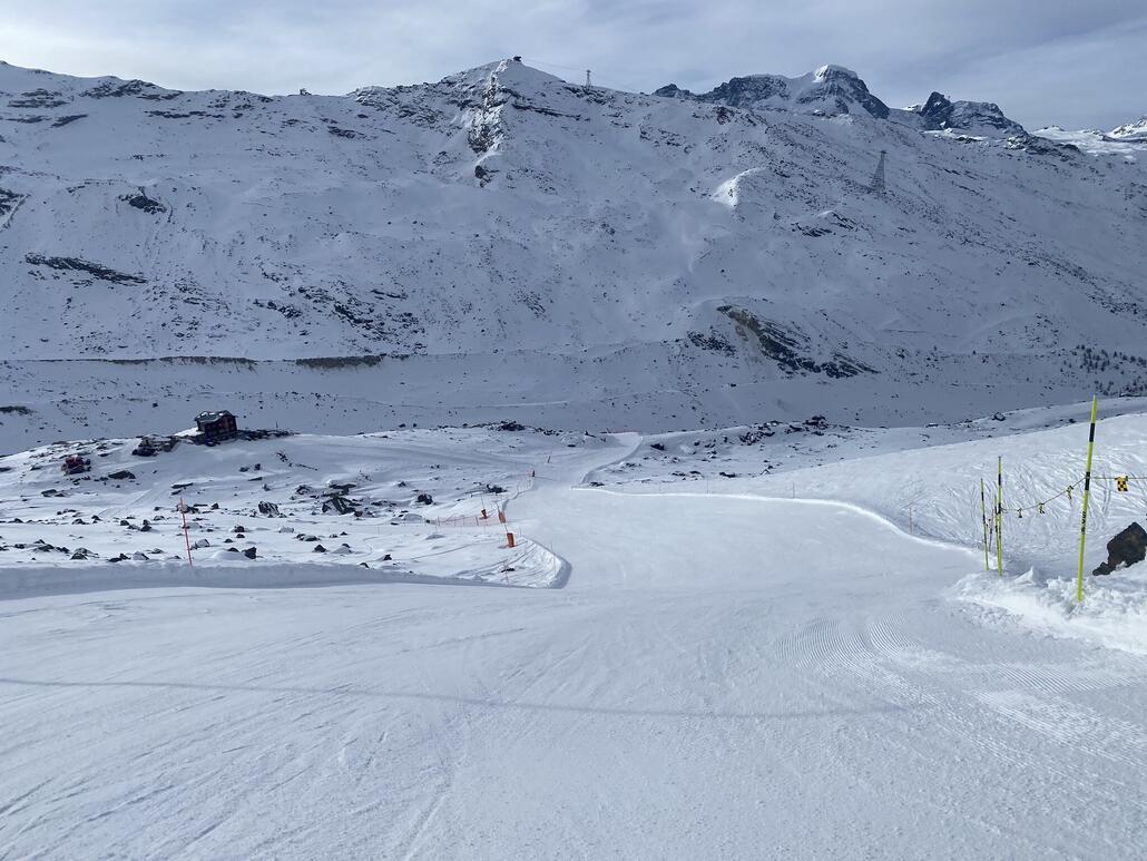 Da war noch nichts von Dichtestress: Fluhalp runter zu Theo.