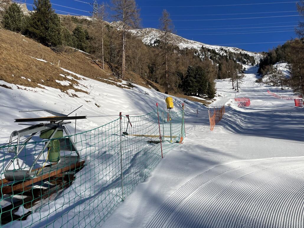 Weiter oben befindet sich beim Start der Piste Muragl noch ein Teller-Seillift, dieser lief allerdings nicht und ist auch nicht im Pistenplan eingetragen?