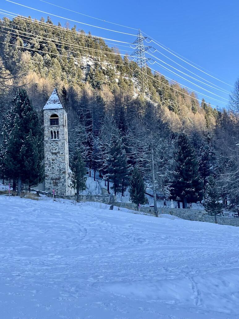 Kirche St. Maria nebenan