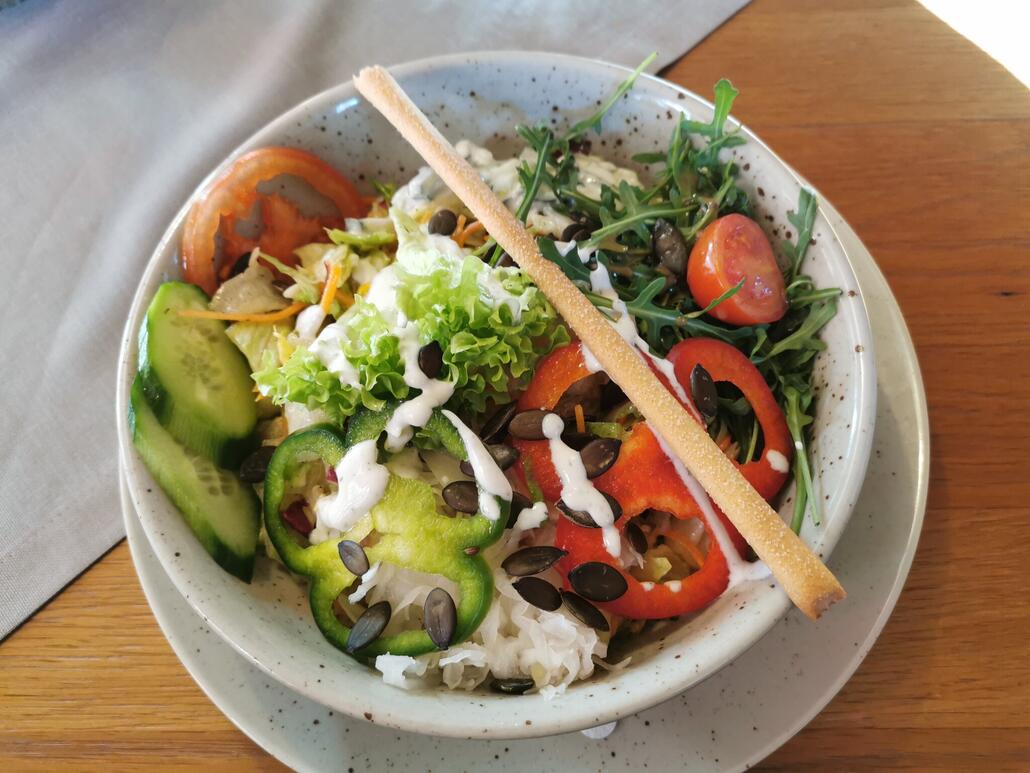 1. Reiteralm am Sunliner. 8 Euro Salat. Geschmeckt hat der sehr gut.