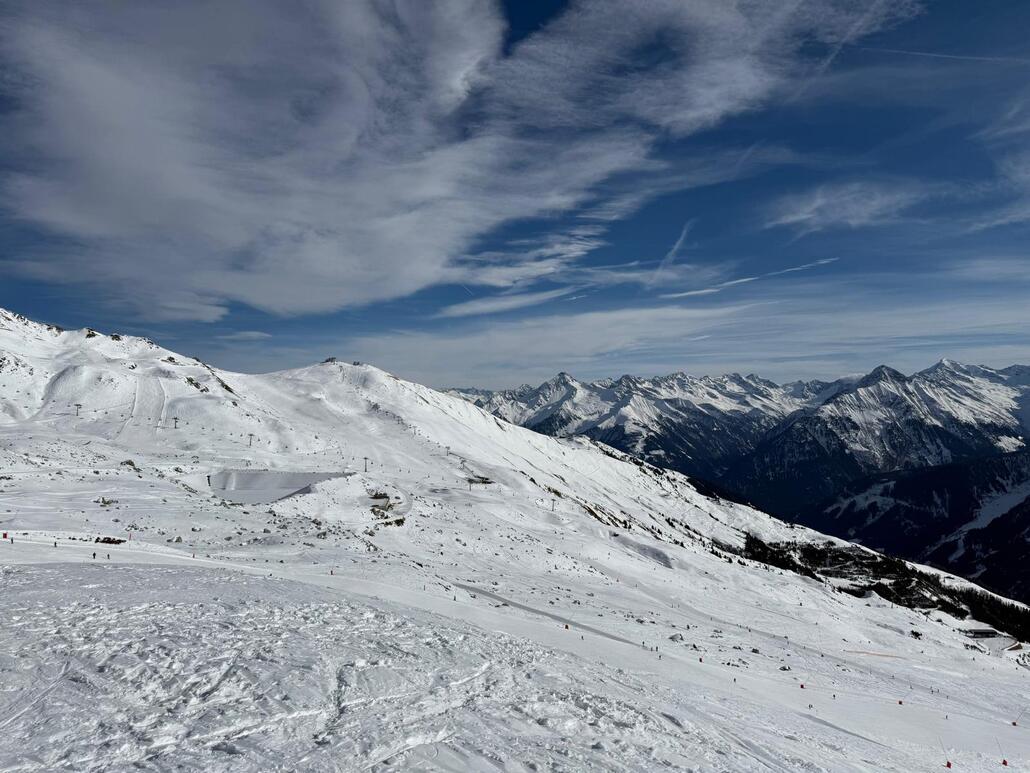 WhatsApp Image 2025-02-07 at 23.04.05 (5).jpeg