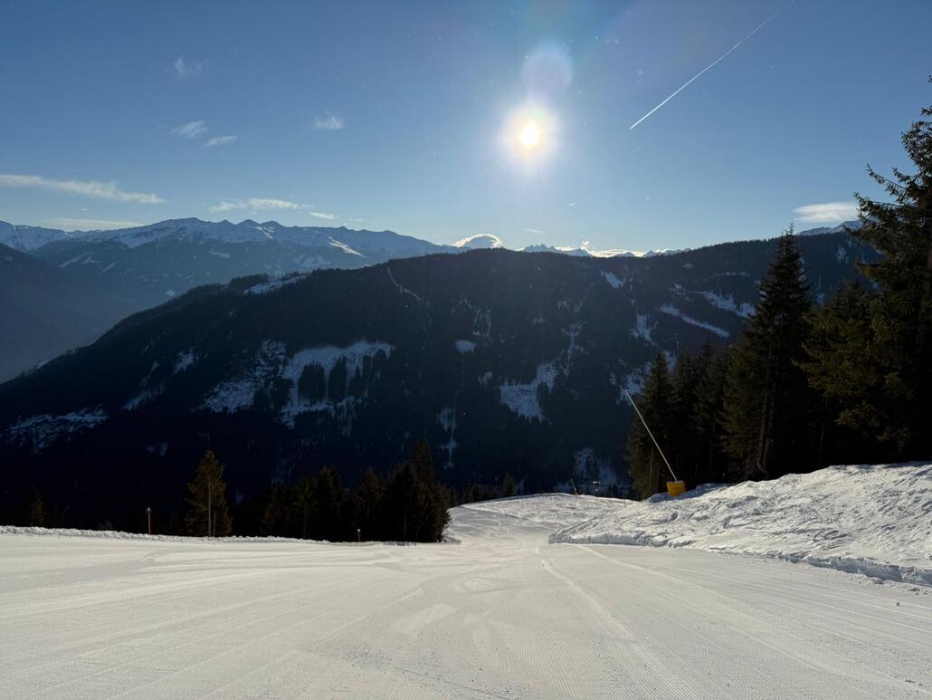 WhatsApp Image 2025-02-08 at 23.59.22 (2).jpeg