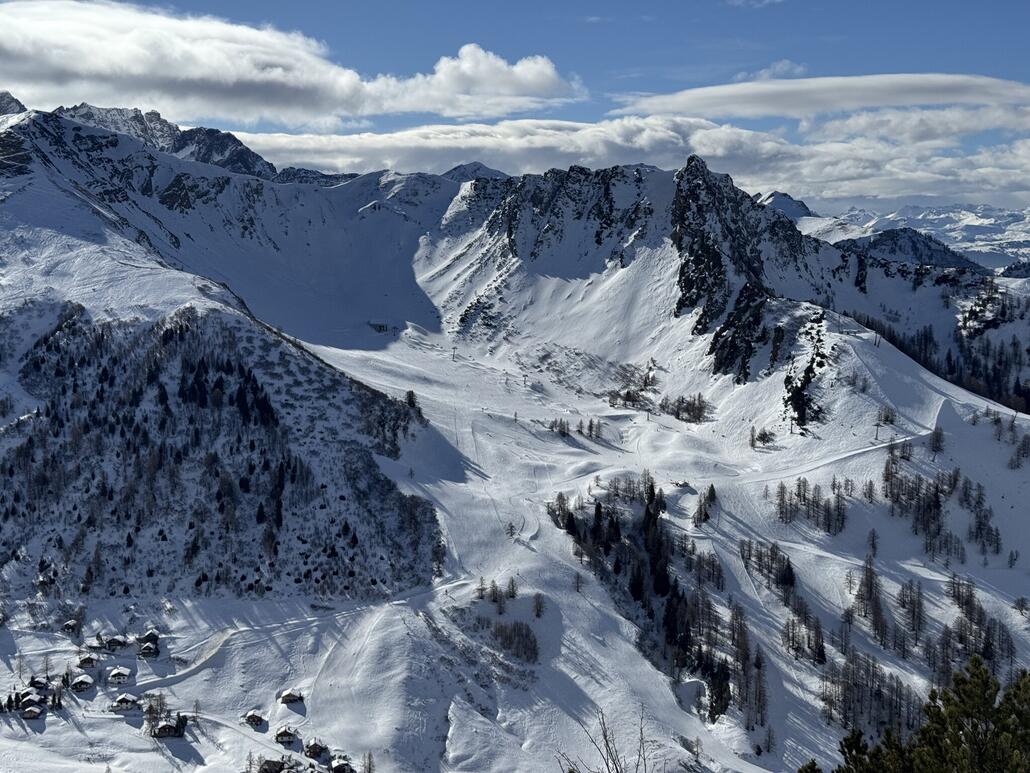 Blick auf Täli und Hochegg