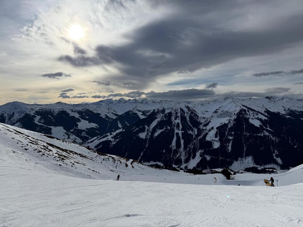 WhatsApp Image 2025-02-10 at 23.16.42 (7).jpeg