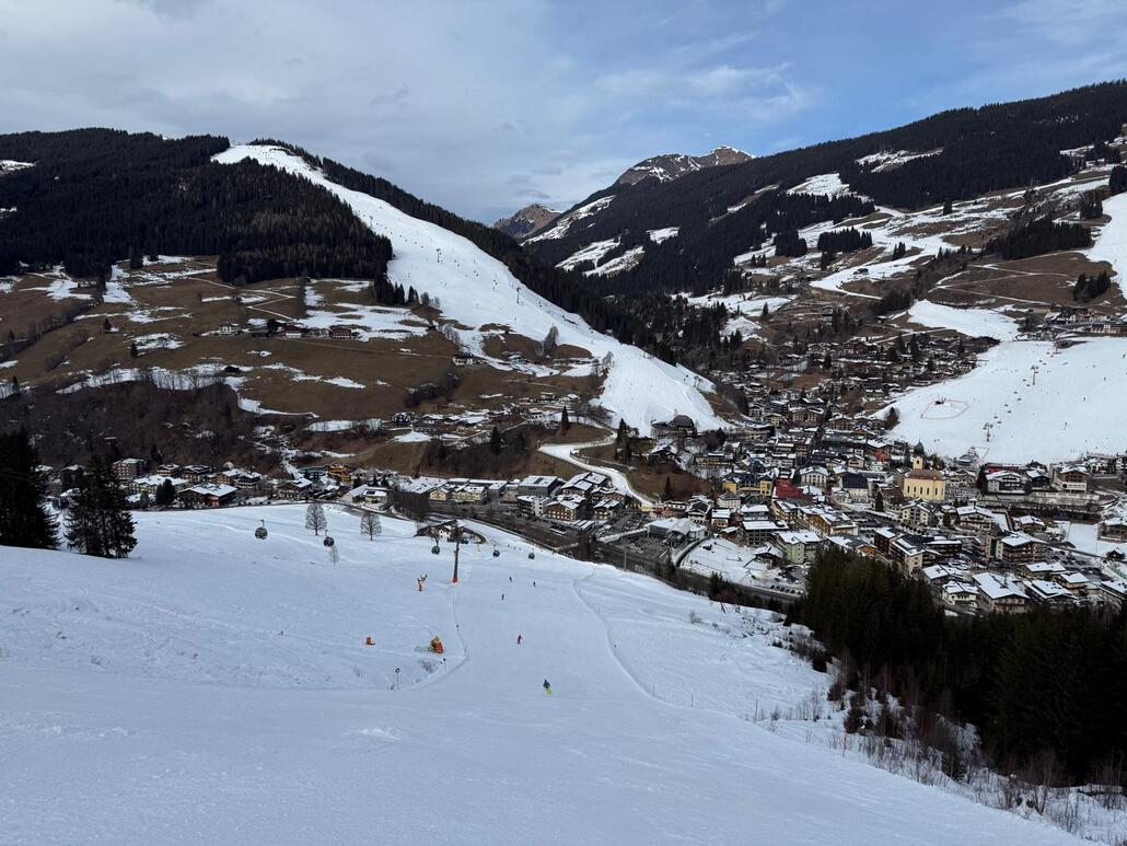 WhatsApp Image 2025-02-10 at 23.47.28 (5).jpeg