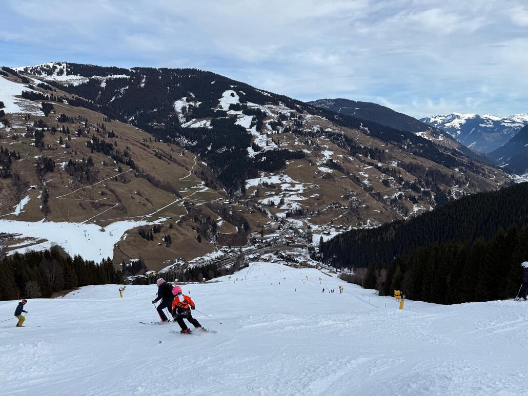 WhatsApp Image 2025-02-10 at 23.59.24.jpeg