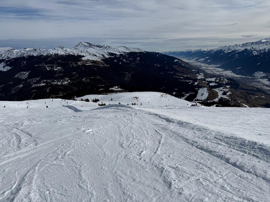 WhatsApp Image 2025-02-12 at 01.31.39 (1).jpeg